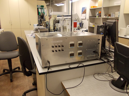Electronic Noses: Recognizing Vapors from a Pattern of Sensors